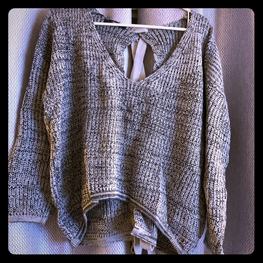 Crop top sweater